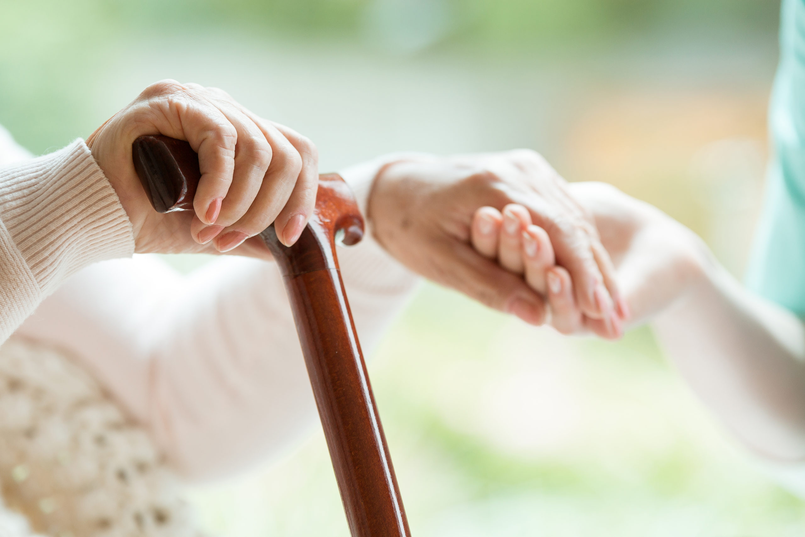 3 Tips to Help Seniors Adjust to Long-Term Care